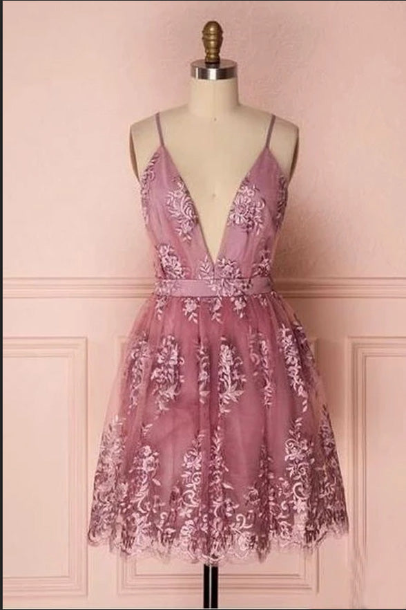 Deep V Neck Spaghetti Straps Lace Party Homecoming Dresses Short Prom Dress