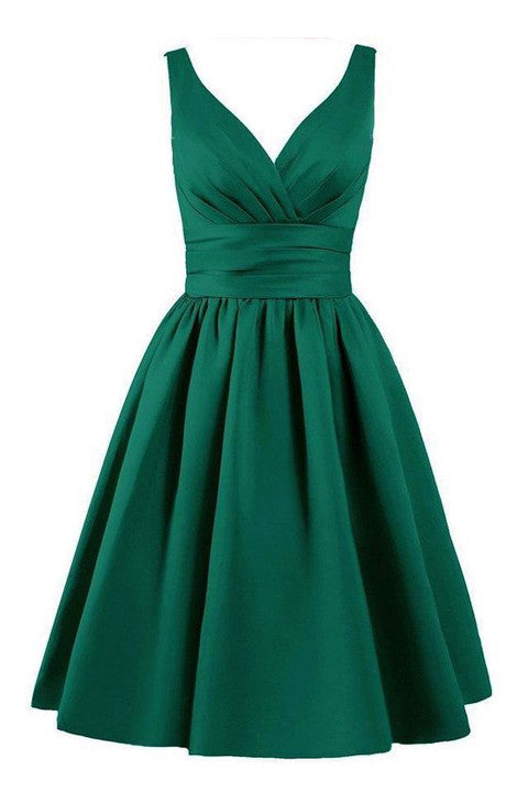 Green Elegant Off the Shouder V Neck Short Homecoming