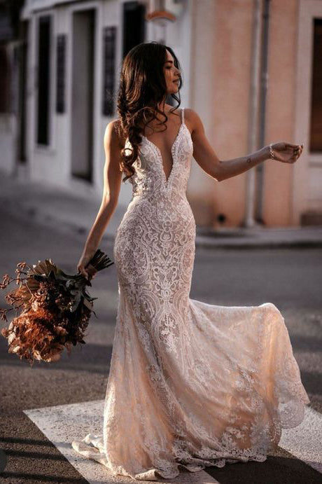 Gorgeous Mermaid Deep V Neck Lace Wedding Dresses with Appliques