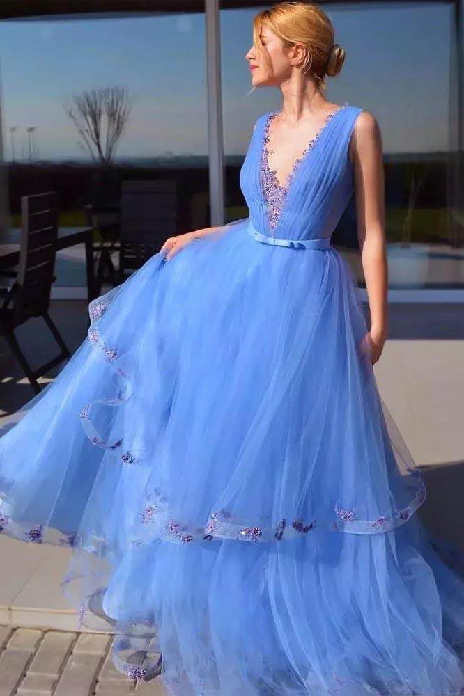 A-Line Tulle Pageant Dress Sky Blue V-Neck Prom Dresses With Appliques