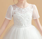 Tulle Ivory Short Sleeves Flower Girl Dresses With Lace Appliques