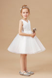 Satin Ivory V-neck Tulle Flower Girl Dresses With Bowknot