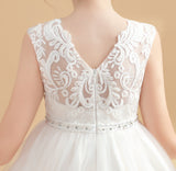 Cap Sleeves Ivory Lovely Tulle Flower Girl Dresses With Beading