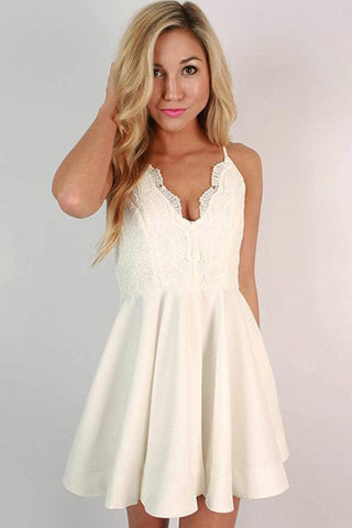 A Line Spaghetti Straps Ivory Lace Short Homecoming Dresses V Neck Prom Graduation Dress