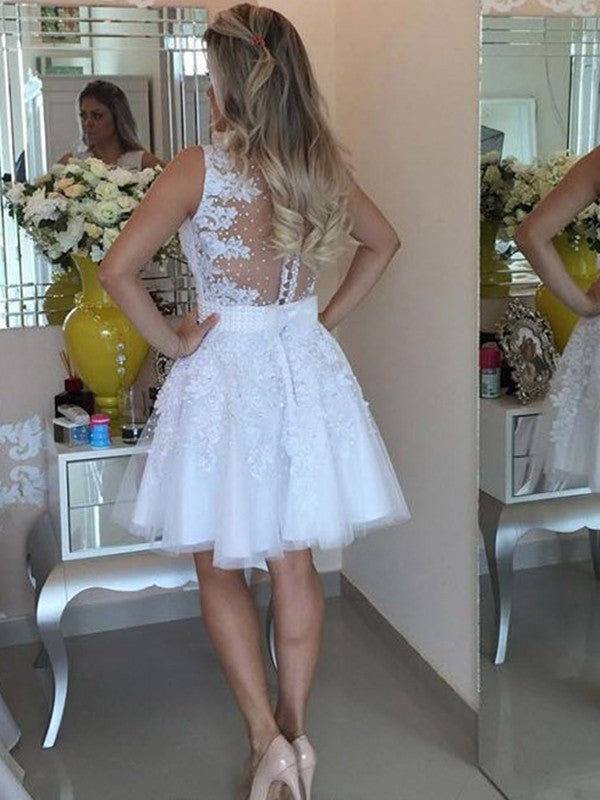 White Lace Appliques Deep V Neck Beaded See Through Homecoming Dresses Short Prom Hoco Dress