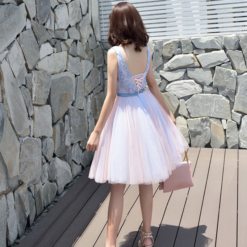 Princess V Neck Lavender Lace Backless Homecoming Dresses Short Prom Graduation Dress